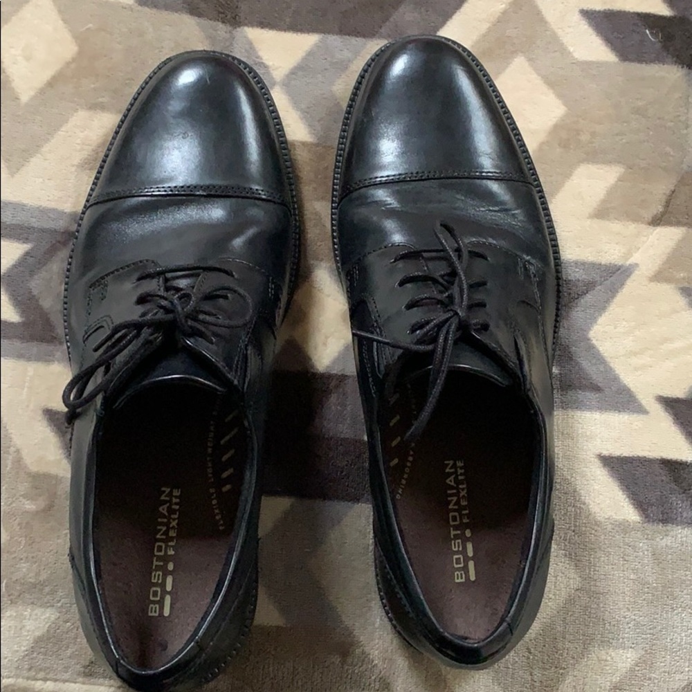 Men’s dress shoes